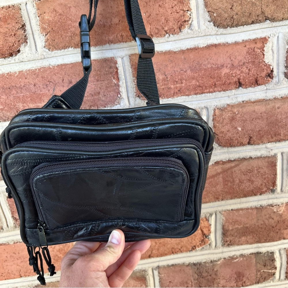 Fanny Pack Waist Bag Genuine Leather for biking, hiking and travel - Picture 2 of 10
